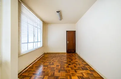 Centro Sala Comercial  Marechal com Rua das Flores. Localização ótima!