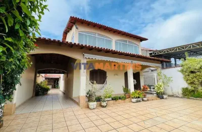 Casa de 4 quartos + dependência à venda no parque central em cabo frio/rj por r$1.000.000,00
