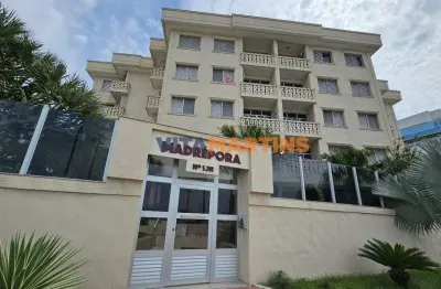 Apartamento de 97m², totalmente mobiliado com 3 quartos (1 suíte) por r$ 1.100.000,00 na praia do forte em cabo frio-rj