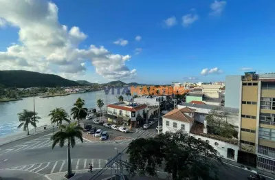 Apartamento 2 quartos com dependência no coração de cabo frio