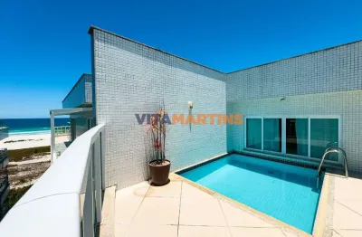Cobertura com piscina e sauna, 4 quartos (2 suítes), 3 vagas de garagem em cabo frio, por r$2.300.000,00 com vista para o mar