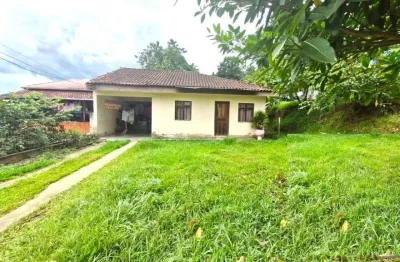 Casa à venda no Fidélis, Blumenau 