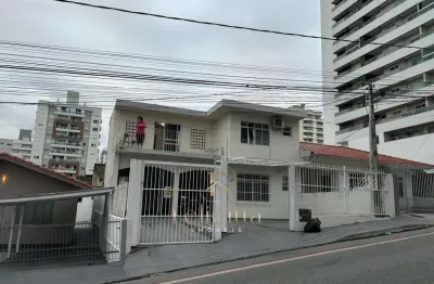 Casa com 3 quartos à venda na Rua Manoel Loureiro, Barreiros, São José