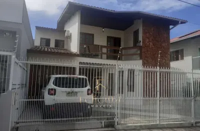 Casa com 5 quartos à venda no Estreito, Florianópolis 
