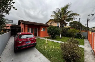 Casa com 03 dormitórios 01 suíte no bairro campeche, em florianópolis/sc