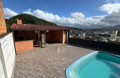 Casa à venda com 03 dormitórios, sendo 1 suíte, em potecas, são josé/sc.