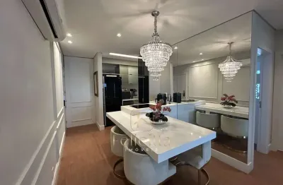 Apartamento de 02 dormitórios, sendo 01 suíte, à venda, no centro de florianópolis-sc.