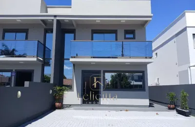 Casa sobrado com 03 dormitórios 01 suíte na praia do sonho em palhoça/sc