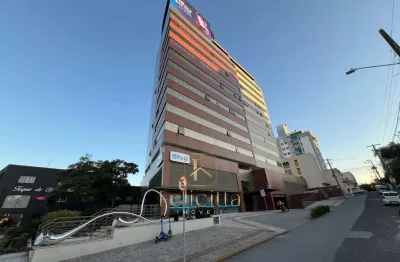 Sala comercial a venda no bairro estreito em florianópolis/sc
