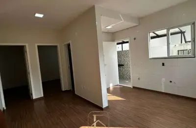 Apartamento 02 dormitórios no bairro forquilhas em são josé!