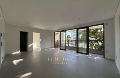 Apartamento de 02 dormitórios, sendo 01 suíte, à venda, no bairro estreito em florianópolis-sc