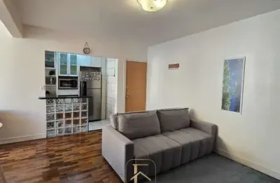 Apartamento com 03 dormitórios no bairro Abraão em Florianópolis/SC