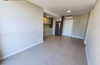 Apartamento com 2 dormitórios para alugar, 64 m² por r$ 4.900,00/mês - balneário - florianópolis/sc