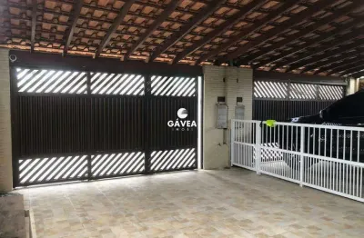 Sobrado com 3 dormitórios e 3 suites em são vicente
