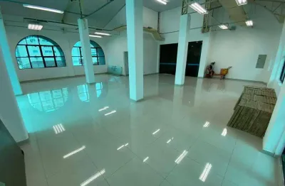 Loja para locação no centro comercial de são vicente!