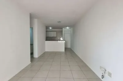 Apartamento com 3 dormitórios na ponta da praia em santos