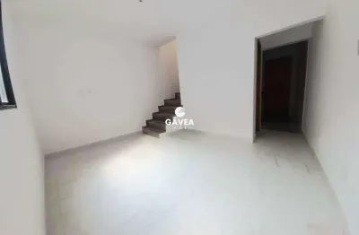 Sobrado com 2 quartos e quintal em l no bairro aviação - praia grande