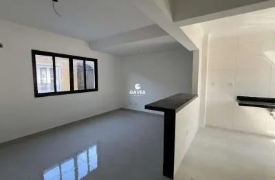 Duplex em condomínio fechado 2 suítes com churrasqueira e piscina