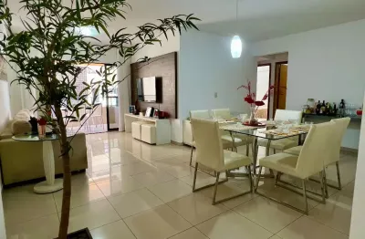 Vendo apartamento amplo, nascente e com 3 vagas , na ponta verde