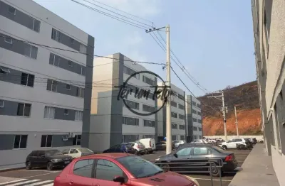 Apartamento no condomínio jacarandá com 2 quartos, sala com rebaixamento em gesso, cozinha planejada, vaga numerada e lazer completo – bairro nova era / juiz de fora!!