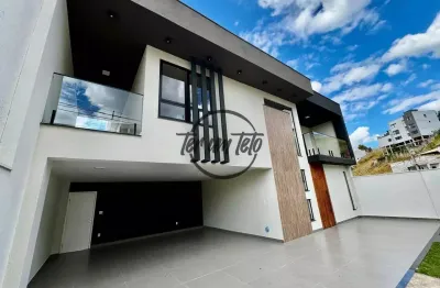 Moderna e imponente! casa com 3 quartos, suíte e garagem para 4 carros!!