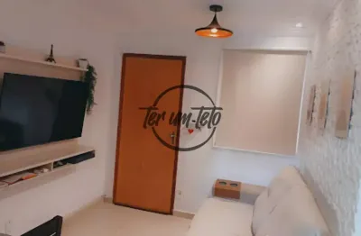 Excelente Apartamento Reformado com 2 Quartos no Nova Benfica