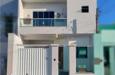 Linda casa no centro de balneário camboriú, ótima oportunidade!