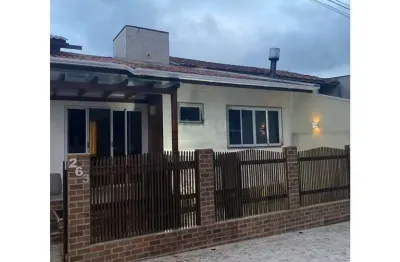 Casa para venda no bairro são francisco em camboriú