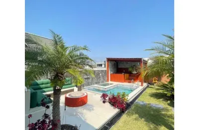 Casa com 3 quartos à venda na Rua Ivo José Rebello, Santa Regina, Camboriú