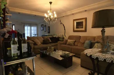 Casa 5 quartos para locação anual no bairro centro em balneário camboriú