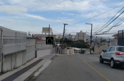 Casa com potencial construtivo á venda no bairro estreito!!!!
