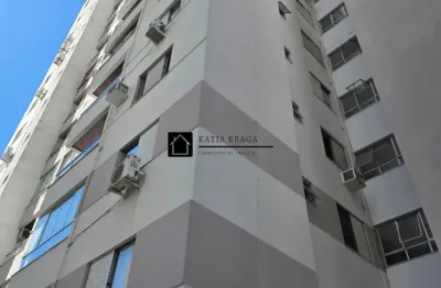 Apartamento com 3 quartos à venda na Avenida Governador Jorge Lacerda, 283, Campinas, São José