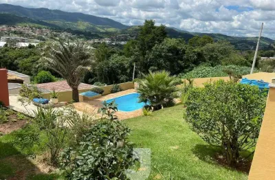 Chácara / sítio com 3 quartos à venda na Cravínias, 645, Jardim Estância Brasil, Atibaia