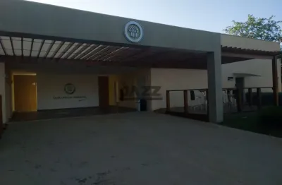 Casa de alto padrão com 160m², 3 quartos, sendo 1 suíte, 3 banheiros e 4 vagas de garagem, no condomínio park unimep taquaral
