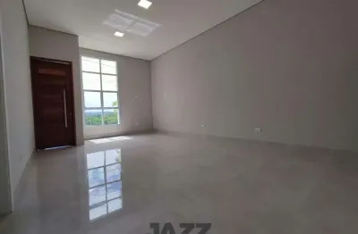 Casa à venda de 160m², com 3 quartos, 5 banheiros, piscina e 4 vagas de garagem no condomínio soleil