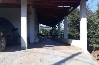Duas casas independente para venda em vinhedo em terreno de 565,00 metros
