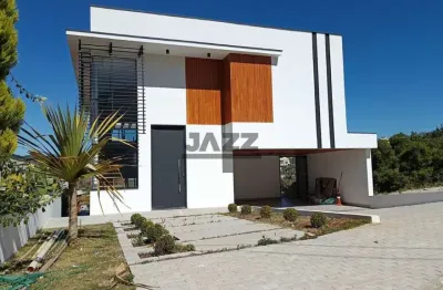 Casa localizada no condomínio vale das águas, em bragança paulista.