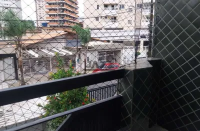 Apartamento com sacada- caiçara - 89m²- 2 quartos -200 metros do mar
