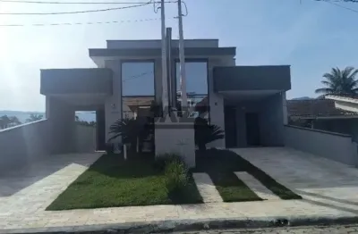 Casa localizada no condomínio morada da praia, em bertioga,  com 125m²