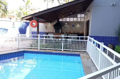 Apartamento em oportunidade à 1 quadra e meia da praia de maitinga-bertioga/sp