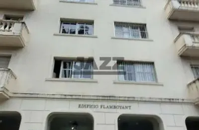 Condomínio no cambuí em campinas com portaria blindada, campo de futebol, academia e salão de festas