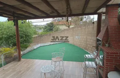 Casa  170 m²  área privativa no jardim do lago em bragança paulista