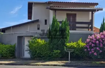Casa de 5 dormitórios à venda no jardim regina - espaço, conforto e lazer em indaiatuba