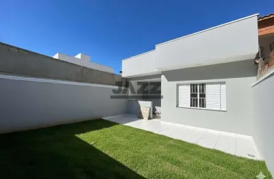 Casa térrea à venda em salto/sp - nova, 75m², 2 dormitórios, suíte e quintal com fundo para a mata