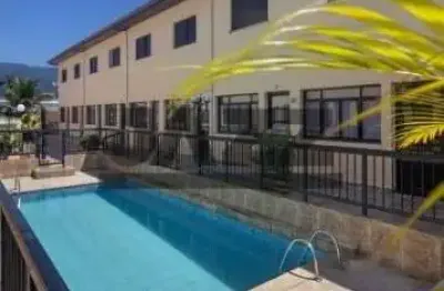 Casa tipo sobrado a 100 metros da praia, 2 dormitórios, 83 m² - centro, bertioga/sp