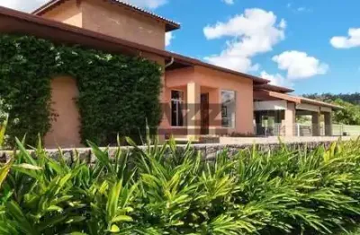 Chácara em condomínio em sousas- porteira fechada com 20.250,00m², 650 de construção e casa do caseiro