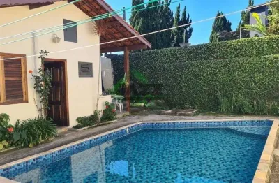 Casa térrea à venda em atibaia - ambientes amplos, piscina e edícula