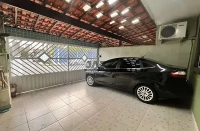 Casa 3 quartos- 130m² - reformada - caiçara - praia grande 260 metros da praia