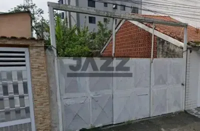 Terreno  com 240m² na Aviação-Praia Grande, apenas 500 metros da orla!