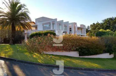 Seu Resort Particular em Sousas: Casa com Adega, Chopeira e Suíte Master Panorâmica